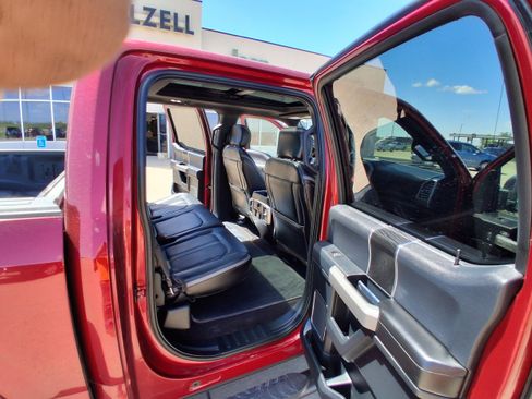 Used 2019 Ford F150 Platinum w/ Equipment Group 701A Luxury AWD/4WD image 14
