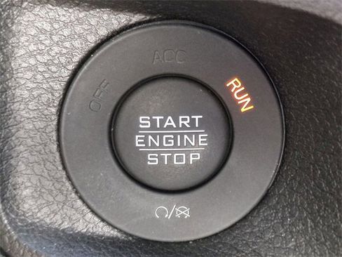 Used 2024 Jeep Wrangler Sport S image 30