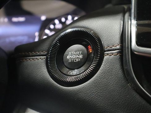 Used 2022 Jeep Compass Limited image 33