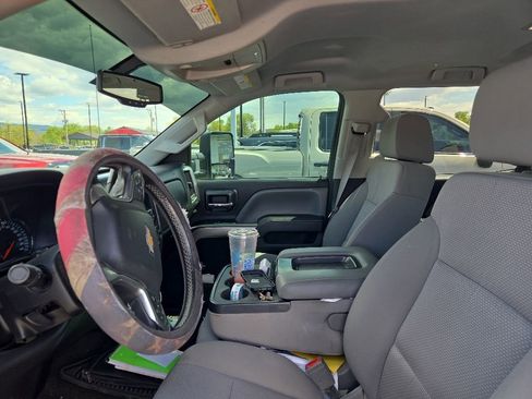 Used 2015 Chevrolet Silverado 2500 LT w/ LT Convenience Package AWD/4WD image 9