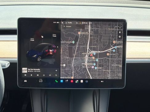 Used 2024 Tesla Model Y Long Range AWD/4WD image 26