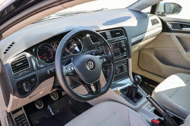 Used 2019 Volkswagen Golf Alltrack S AWD/4WD image 21