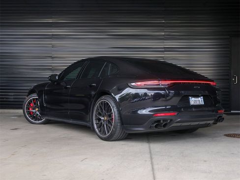 Certified 2023 Porsche Panamera GTS image 3