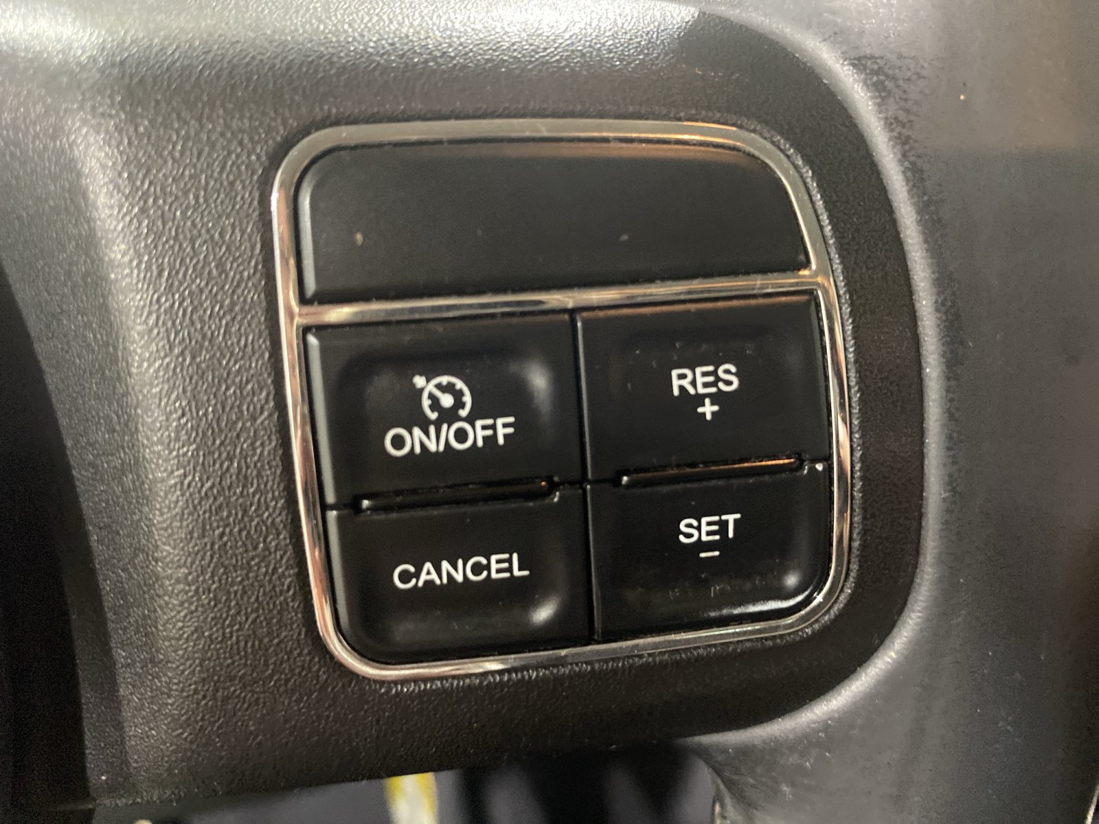 Used 2012 Jeep Patriot Latitude AWD/4WD image 20