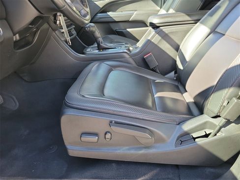 Used 2019 GMC Canyon All Terrain w/ Trailering Package image 17