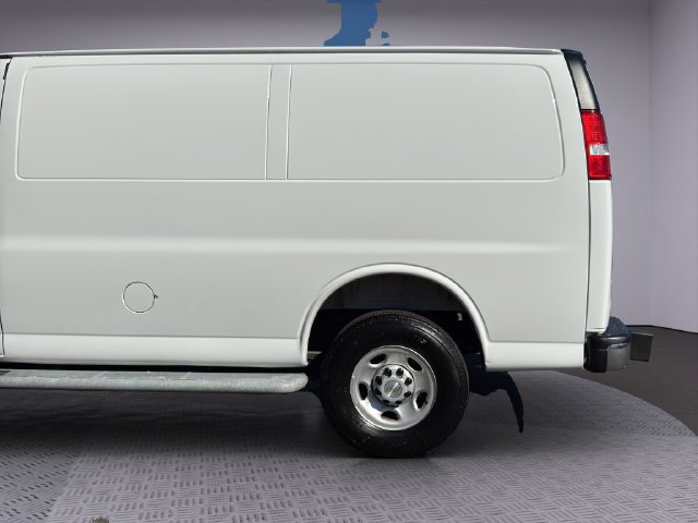 Used 2025 Chevrolet Express 2500 w/ Driver Convenience Package RWD image 29