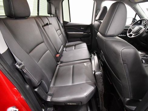 Certified 2025 Honda Ridgeline RTL image 19