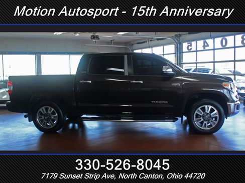 Used 2018 Toyota Tundra Limited w/ Limited Premium Package image 11