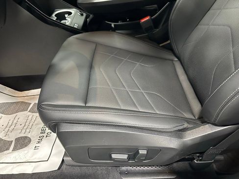 Used 2025 BMW X1 xDrive28i image 13