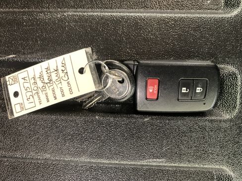 Used 2022 Toyota Tacoma TRD Off-Road w/ Technology Package image 16