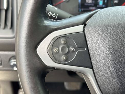 Used 2018 Chevrolet Colorado LT RWD image 11