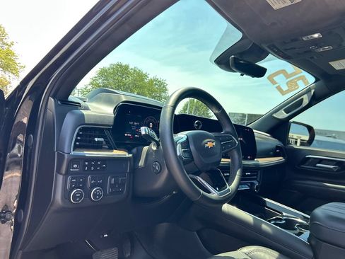 Certified 2025 Chevrolet Tahoe High Country AWD/4WD image 20