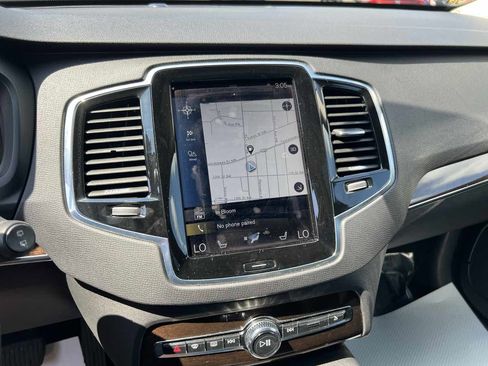 Used 2016 Volvo XC90 T6 Momentum w/ Momentum Plus Package image 23