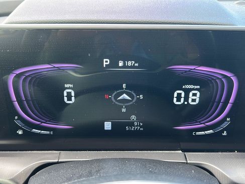 Used 2025 Kia Telluride S FWD image 11