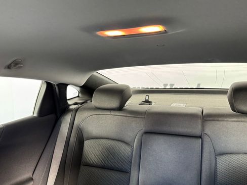 Used 2024 Chevrolet Malibu LT image 4