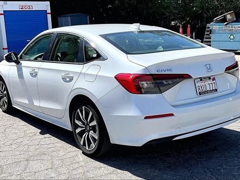 Used 2022 Honda Civic EX image 6