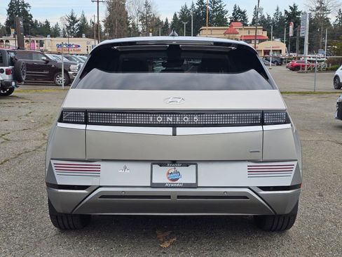 Used 2023 Hyundai Ioniq 5 Limited image 6