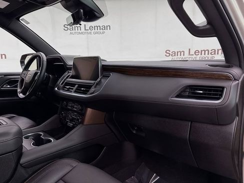 Used 2024 Chevrolet Suburban High Country image 35