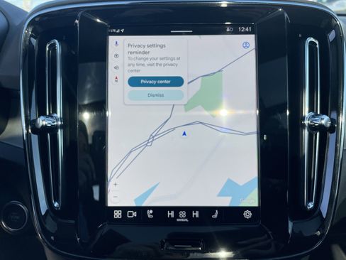 Used 2025 Volvo XC40 B5 Core image 53