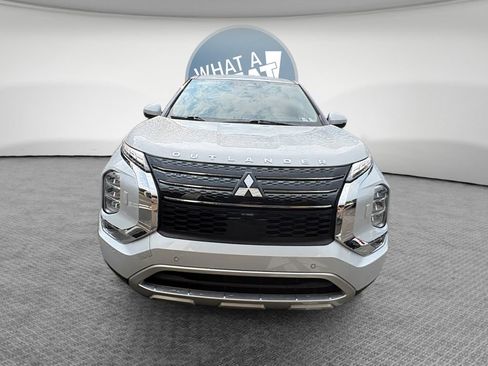 Used 2024 Mitsubishi Outlander SE AWD/4WD image 9