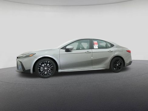 New 2026 Toyota Camry SE image 18