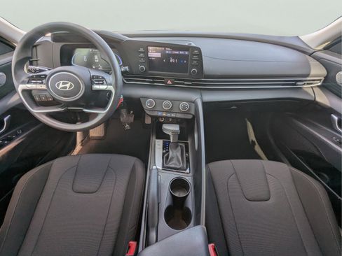 Used 2024 Hyundai Elantra SE FWD image 44