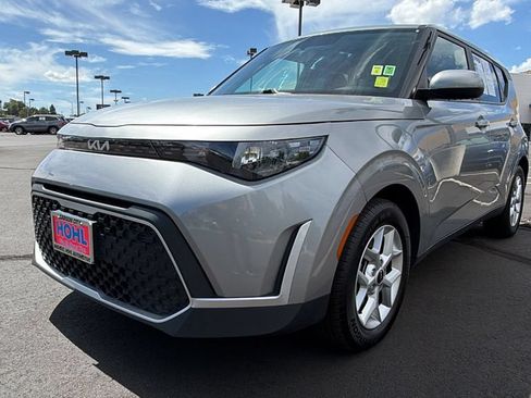 Used 2024 Kia Soul LX w/ Option Group 015 FWD image 7