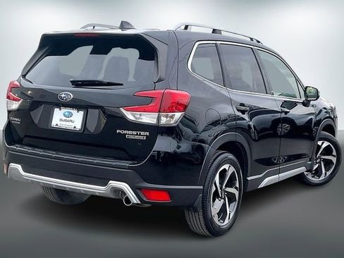 Used 2022 Subaru Forester Touring image 13