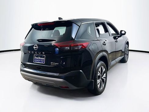 Used 2023 Nissan Rogue SV image 9
