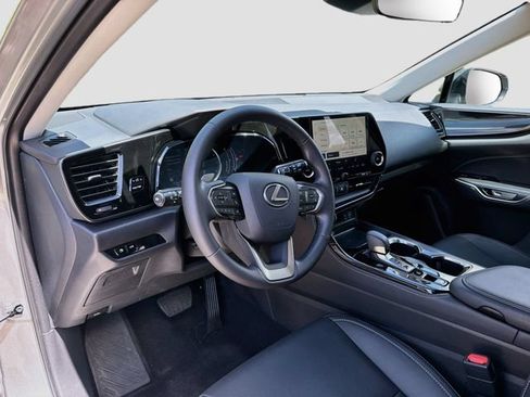 Used 2025 Lexus NX 250 FWD w/ Accessory Package (Z1) image 25
