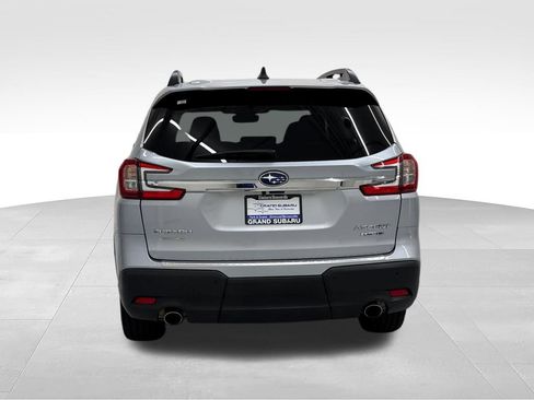 Used 2023 Subaru Ascent Limited w/ Technology Package AWD/4WD image 6