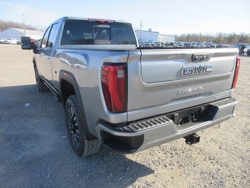 New 2026 GMC Sierra 2500 Denali Ultimate image 9