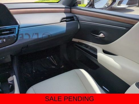 Certified 2025 Lexus ES 350 w/ Premium Package FWD image 16