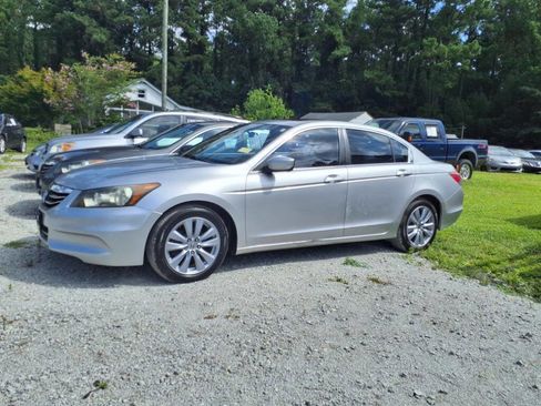 Used 2011 Honda Accord EX image 2