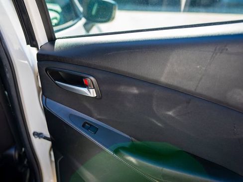 Used 2017 Toyota Yaris iA image 25