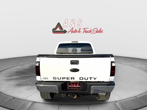 Used 2011 Ford F250 XLT w/ Chrome Pkg image 5