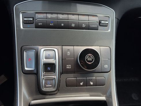 Used 2022 Hyundai Santa Fe SEL w/ Convenience Package FWD image 25