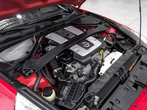 Used 2011 Nissan 370Z Coupe image 40