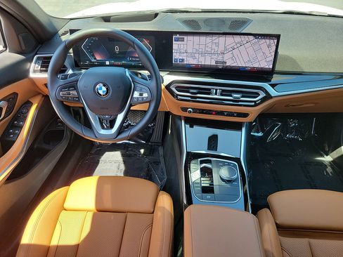 Used 2023 BMW 330i Sedan w/ Premium Package RWD image 10