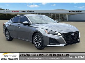Used 2023 Nissan Altima 2.5 SV FWD video 1