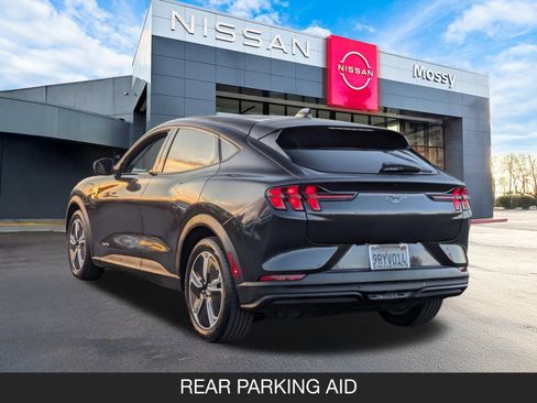 Used 2022 Ford Mustang Mach-E Select image 7