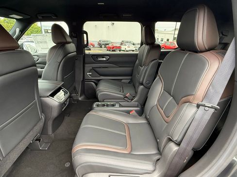 New 2026 Nissan Armada SL AWD/4WD image 12