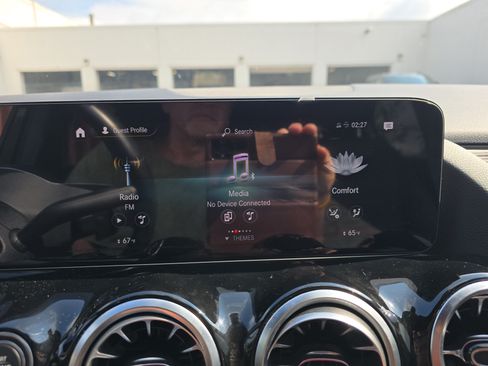 Used 2023 Mercedes-Benz GLA 250 4MATIC image 36