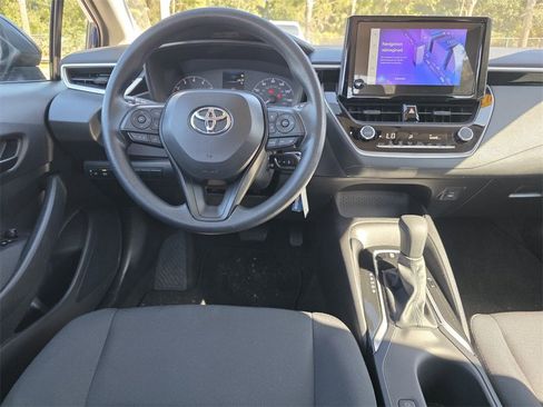 Certified 2025 Toyota Corolla LE image 7