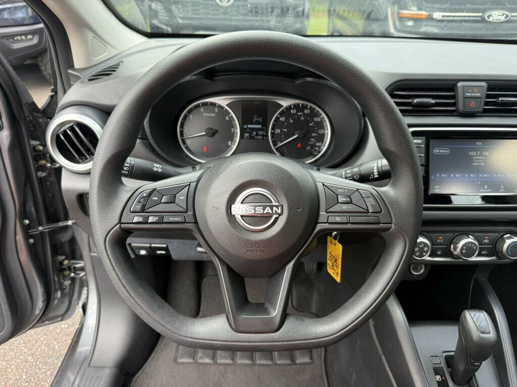 Used 2025 Nissan Versa S w/ Trunk Package FWD image 5