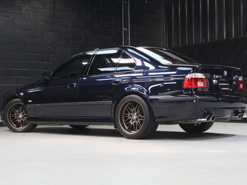 Used 2002 BMW M5 RWD image 11
