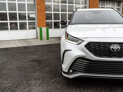 Used 2025 Toyota Highlander XSE image 40