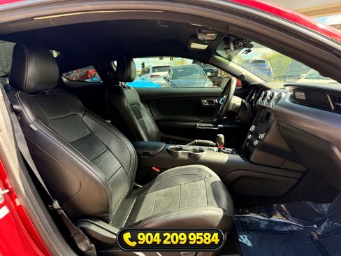 Used 2017 Ford Mustang GT w/ Black Accent Package RWD image 33