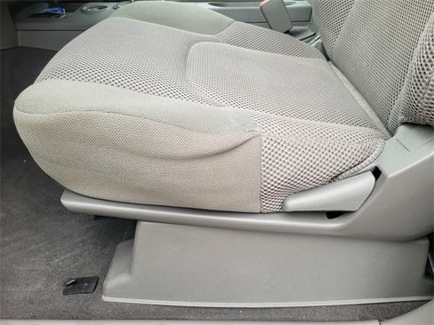 Used 2020 Nissan Frontier SV image 12