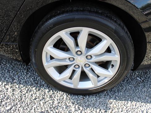 Used 2019 Chevrolet Impala LT FWD image 25
